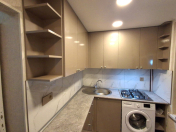 Satılır 2 otaqlı 50 m2 köhnə tikili Azadlıq prospekti m.