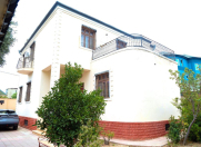 Satılır 6 otaqlı 220 m2 villa Nizami r.