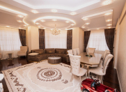 Satılır 4 otaqlı 210 m2 yeni tikili Gənclik m.