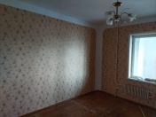 Satılır 3 otaqlı 100 m2 köhnə tikili Xalqlar Dostluğu m.