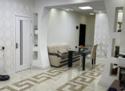 Satılır 3 otaqlı 130 m2 yeni tikili Həzi Aslanov m.