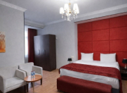 Satılır 12 otaqlı 350 m2 obyekt 28 May m.