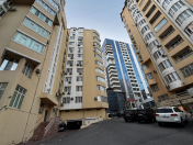 Satılır 4 otaqlı 185 m2 yeni tikili 28 May m.