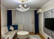 Satılır 3 otaqlı 70 m2 köhnə tikili Qara Qarayev m.