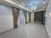 Satılır 2 otaqlı 76 m2 yeni tikili Qara Qarayev m.