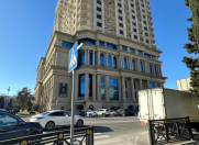 Satılır 4 otaqlı 160 m2 yeni tikili Yasamal r.