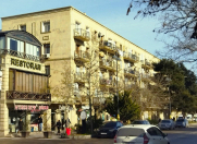 Satılır 3 otaqlı 90 m2 köhnə tikili Bakıxanov