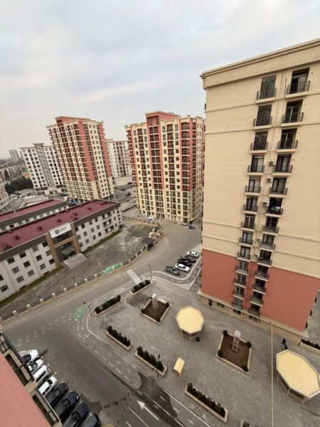 Satılır 2 otaqlı 70 m2 yeni tikili Binəqədi r.