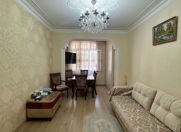 Satılır 2 otaqlı 60 m2 köhnə tikili Gənclik m.