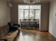 Satılır 2 otaqlı 50 m2 köhnə tikili Yasamal r.