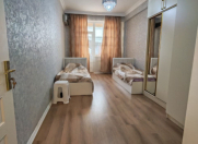 Satılır 2 otaqlı 77 m2 yeni tikili Saray