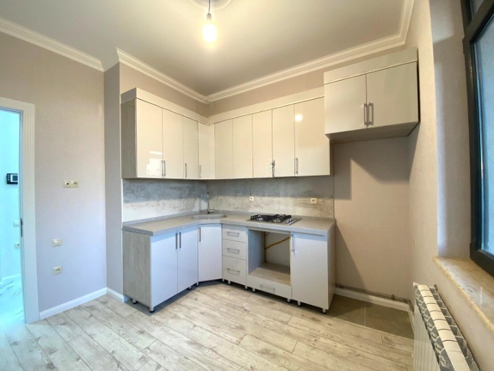 Satılır 2 otaqlı 70 m2 yeni tikili Y.Günəşli