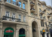 Satılır 2 otaqlı 100 m2 köhnə tikili Sahil m.