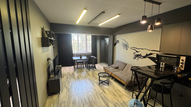 Satılır 3 otaqlı 60 m2 köhnə tikili Nəsimi r.