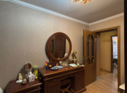 Satılır 3 otaqlı 63 m2 köhnə tikili Neftçilər metrosu