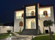 Satılır 6 otaqlı 300 m2 villa Saray