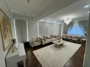 Satılır 4 otaqlı 200 m2 yeni tikili Ağ şəhər