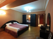 İcarəyə verilir 2 otaqlı 50 m2 köhnə tikili Nəriman Nərimanov m.