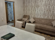 Satılır 3 otaqlı 77 m2 köhnə tikili Qara Qarayev m.