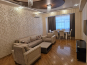 Satılır 2 otaqlı 102 m2 yeni tikili Bakı