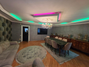 Satılır 4 otaqlı 95 m2 köhnə tikili Gənclik m.