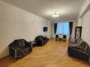 Satılır 3 otaqlı 120 m2 yeni tikili Gənclik m.