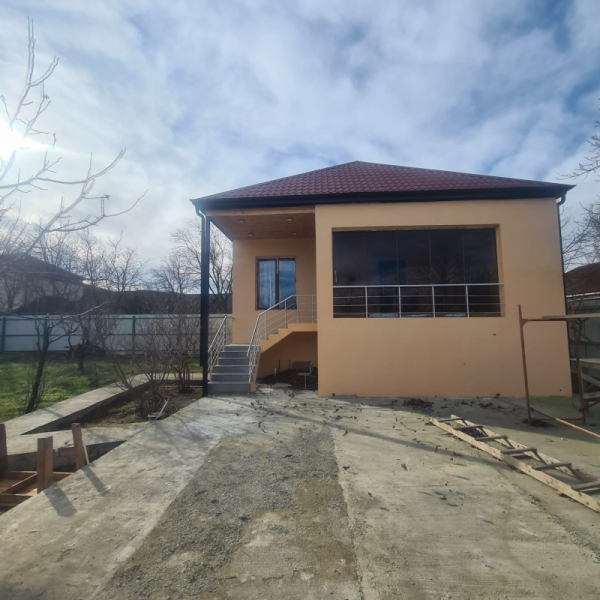 İcarəyə verilir 4 otaqlı 90 m2 həyət evi Xızı
