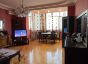 Satılır 4 otaqlı 145 m2 yeni tikili İnşaatçılar m.