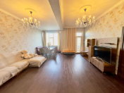 Satılır 4 otaqlı 164 m2 yeni tikili Elmlər Akademiyası m.