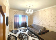 Satılır 2 otaqlı 49 m2 köhnə tikili Heydər Məscidi