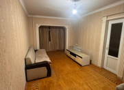 Satılır 2 otaqlı 70 m2 köhnə tikili Qara Qarayev m.