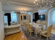 Satılır 4 otaqlı 120 m2 köhnə tikili Xalqlar Dostluğu m.