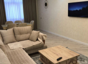 Satılır 2 otaqlı 100 m2 yeni tikili Bakı