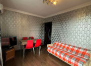 Satılır 2 otaqlı 60 m2 köhnə tikili Bakıxanov