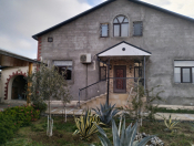 Satılır 8 otaqlı 250 m2 həyət evi Şüvəlan