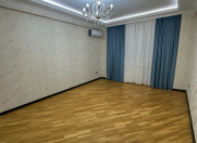 Satılır 3 otaqlı 130 m2 yeni tikili Xalqlar Dostluğu m.