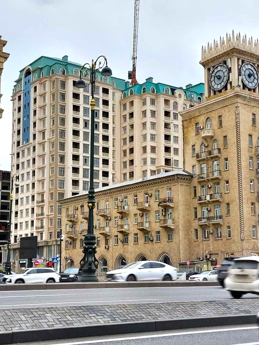 Satılır 3 otaqlı 136.4 m2 yeni tikili Nəriman Nərimanov m.