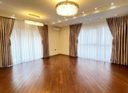 Satılır 3 otaqlı 127 m2 yeni tikili Ağ şəhər