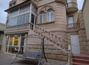 Satılır 6 otaqlı 600 m2 villa Badamdar