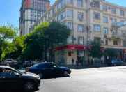 Satılır 2 otaqlı 70 m2 köhnə tikili 28 May m.