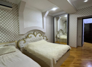 Satılır 3 otaqlı 80 m2 köhnə tikili Nəriman Nərimanov m.