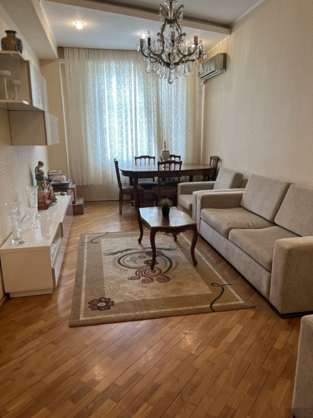 Satılır 2 otaqlı 70 m2 yeni tikili 20 yanvar m.