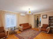 Satılır 2 otaqlı 65 m2 köhnə tikili Nizami m.