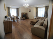 Satılır 4 otaqlı 150 m2 yeni tikili 20 yanvar m.