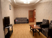 Satılır 2 otaqlı 65 m2 köhnə tikili Gənclik m.