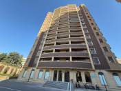 Satılır 2 otaqlı 83 m2 yeni tikili 28 May m.