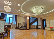 Satılır 6 otaqlı 320 m2 yeni tikili Memar Əcəmi m.