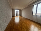 Satılır 3 otaqlı 105 m2 yeni tikili Qara Qarayev m.