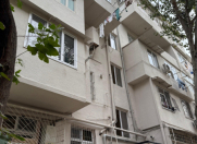 Satılır 2 otaqlı 40 m2 köhnə tikili Memar Əcəmi m.