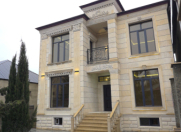 Satılır 7 otaqlı 360 m2 villa Qaraçuxur